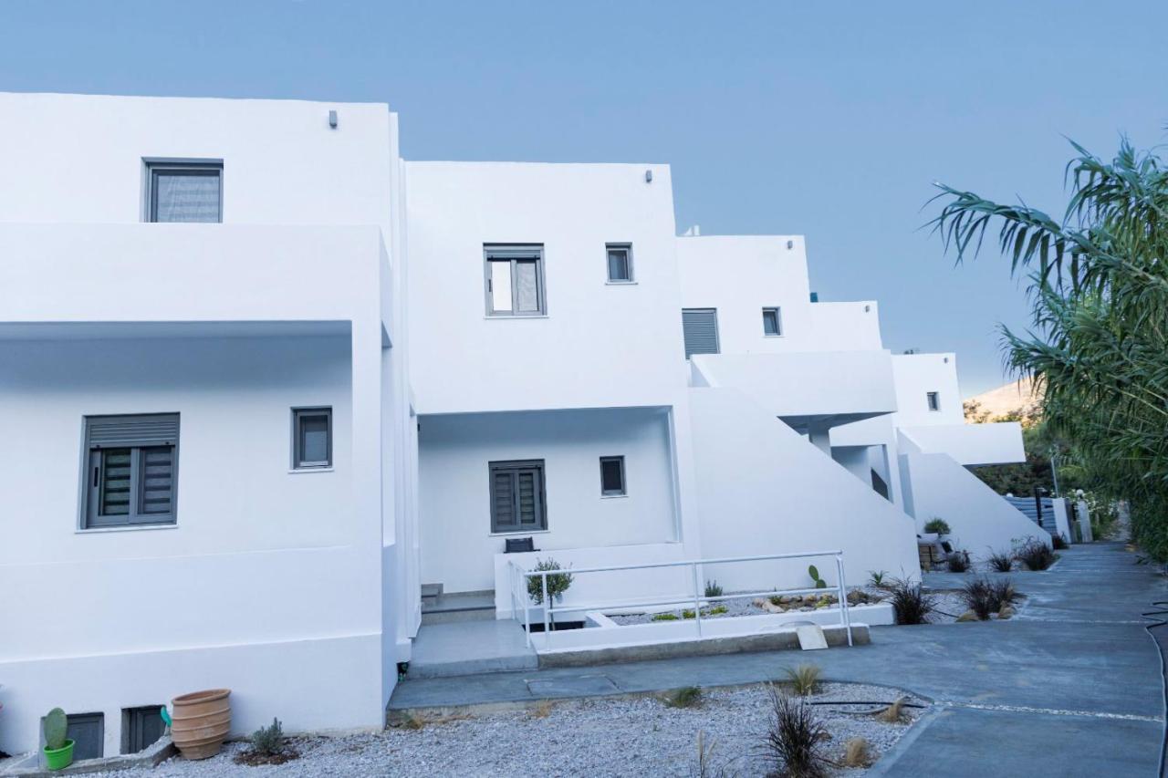Skyros Blue Suites エクステリア 写真