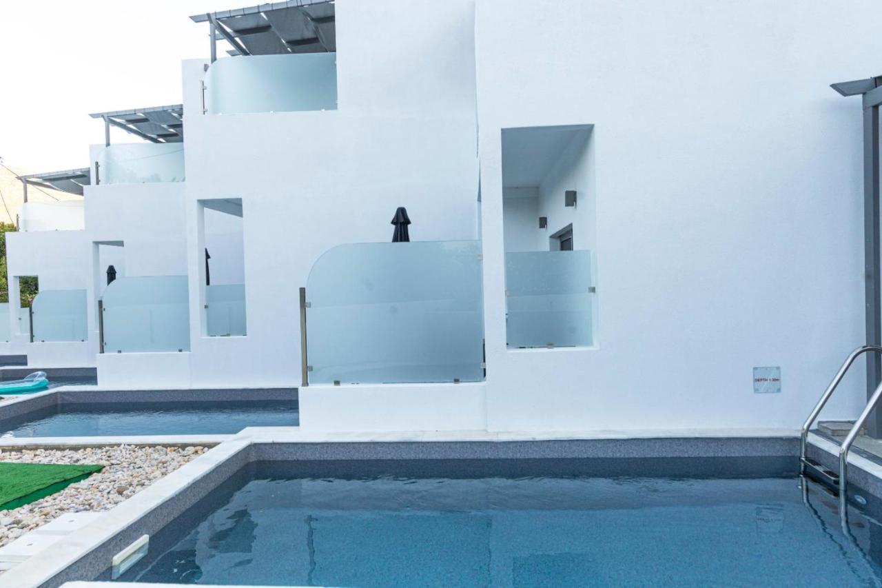 Skyros Blue Suites エクステリア 写真