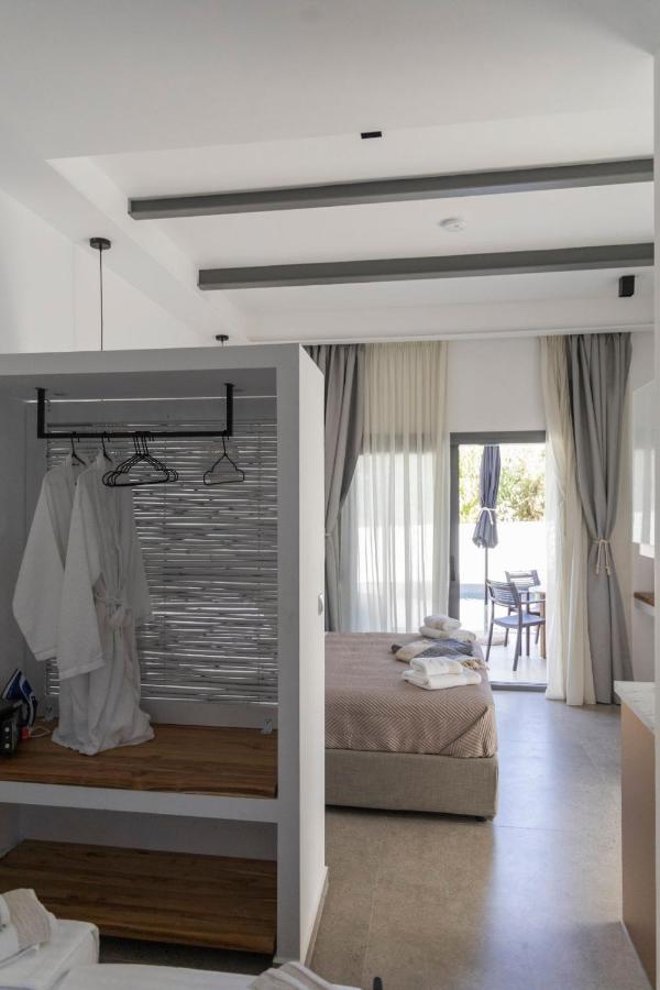 Skyros Blue Suites エクステリア 写真